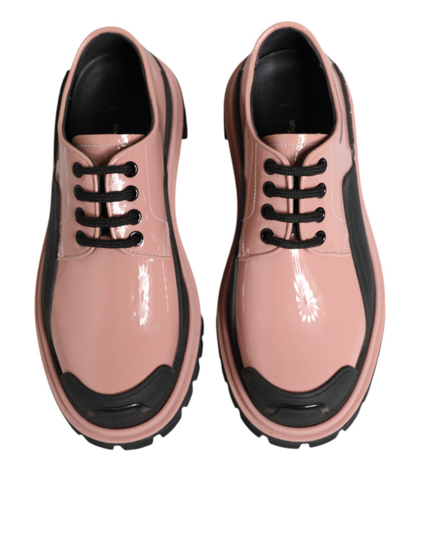 Leichte puderrosa schwarze Leder Schnürschuhe