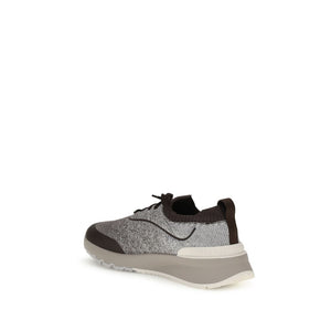 Graue Baumwoll-Sportschuhe