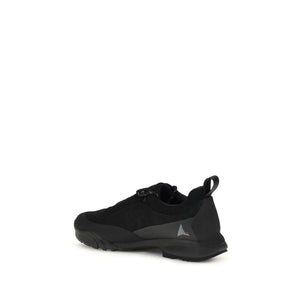 Schwarze Polyamid-Sportschuhe