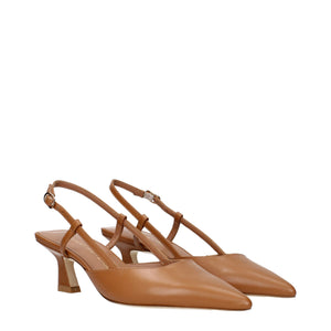 Braune Leder Pumps mit mittlerem Absatz