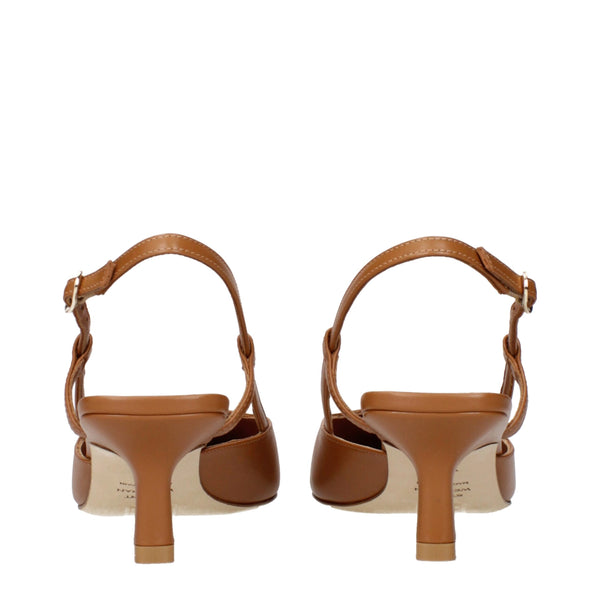 Braune Leder Pumps mit mittlerem Absatz