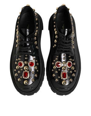 Derby-Schuhe aus schwarzem Leder mit Juwelen und Kristallen
