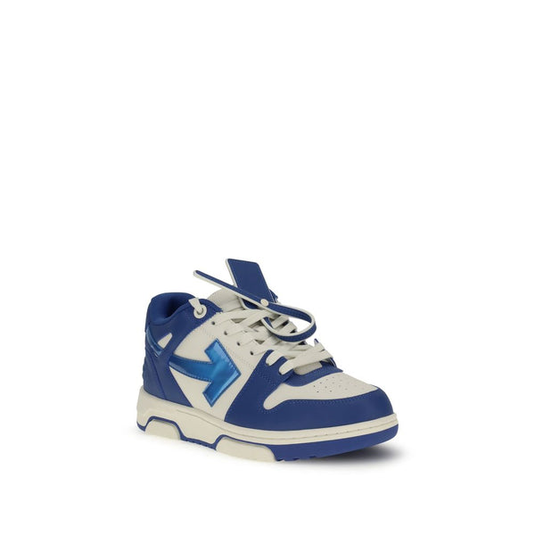 Dicke Sneakers aus blauem Leder