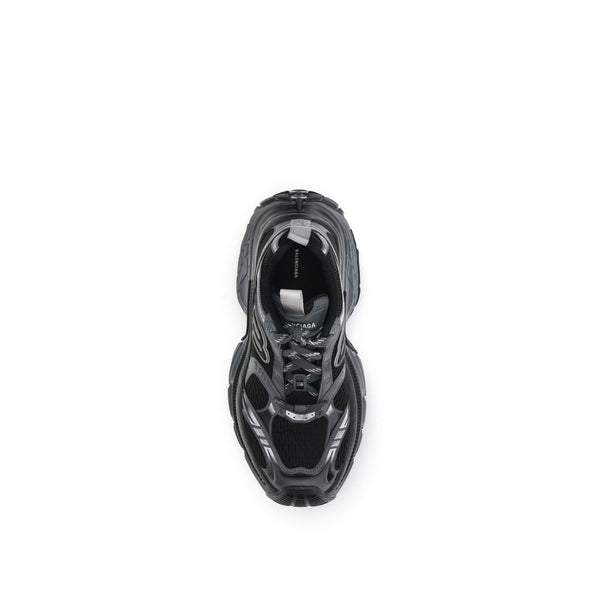 Schwarze Polyethylen-Sportschuhe