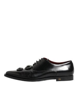 Derby-Schuhe aus schwarzem Leder mit Juwelen und Kristallen