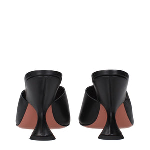 Schwarze Leder-Stilettos mit Pfennigabsatz