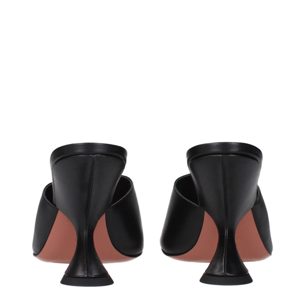 Schwarze Leder-Stilettos mit Pfennigabsatz