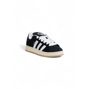 Schwarzer Wildleder Sneaker