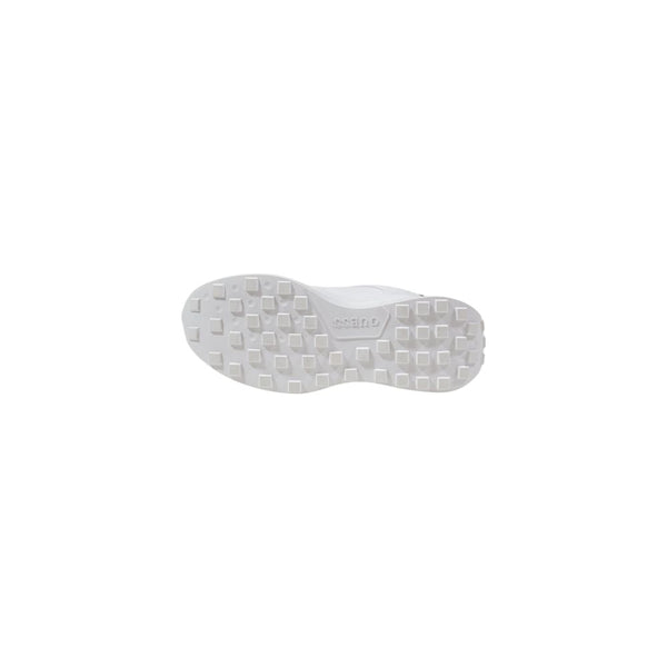 Weißer Polyethylen-Sneaker