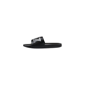 Schwarze und Weiße PVC-Pantoffeln