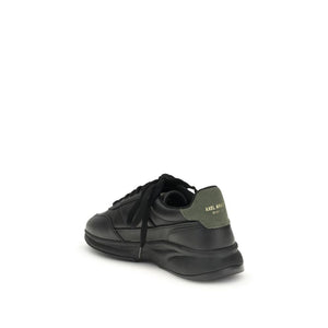 Schwarze Leder-Sportschuhe