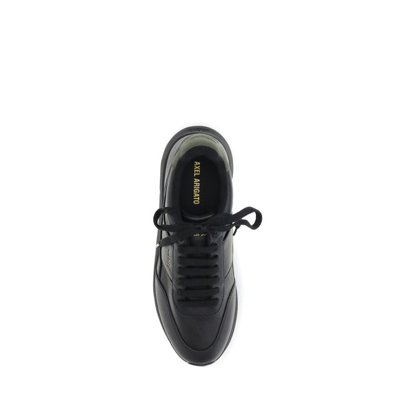 Schwarze Leder-Sportschuhe