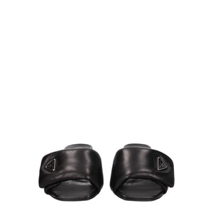 Schwarze Leder-Plateau-Sandalen