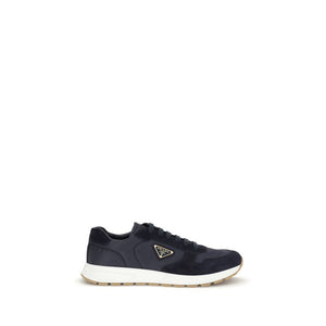 Sportliche Sneaker aus recyceltem Polyamid in Blau