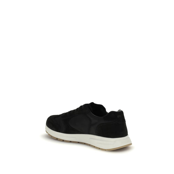 Schwarze Sportschuhe aus recyceltem Polyamid