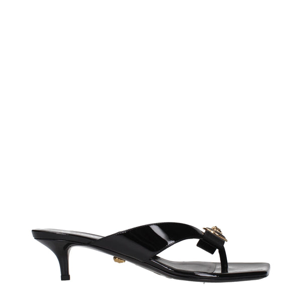 Schwarze Leder-Stilettos mit hohen Absätzen
