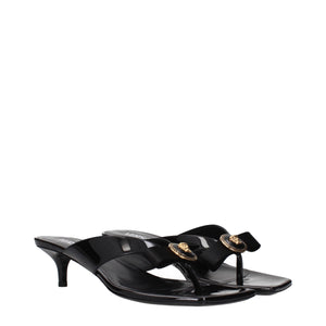Schwarze Leder-Stilettos mit hohen Absätzen