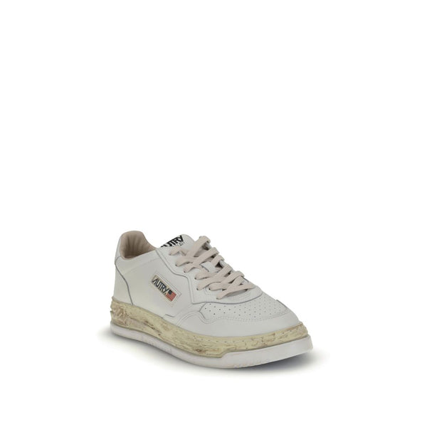 Weiße Ledersneaker