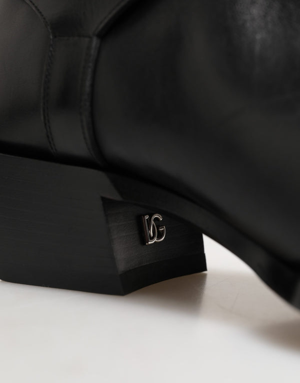 Schwarzes Logo Plaque Over The Calf Stiefel Schuhe