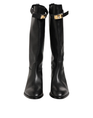 Schwarzes Logo Plaque Over The Calf Stiefel Schuhe