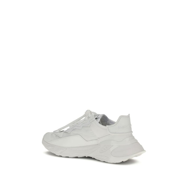 Weiße Polyamid-Sportschuhe