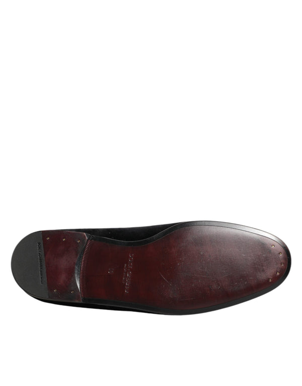 Schwarzes Kreuz verschönert Slip On Loafers Kleid Schuhe