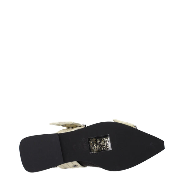 Flache Sandalen aus schwarzem Polyethylen