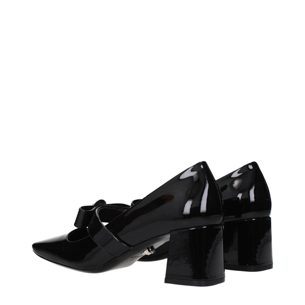 Schwarze Leder Pumps mit mittlerem Absatz