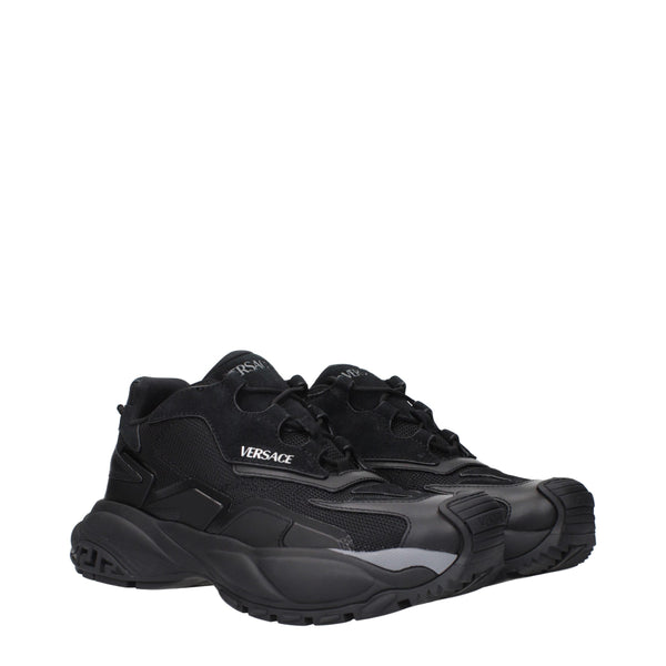Schwarzer Stoff Sportliche Turnschuhe