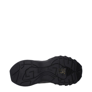 Schwarzer Stoff Sportliche Turnschuhe