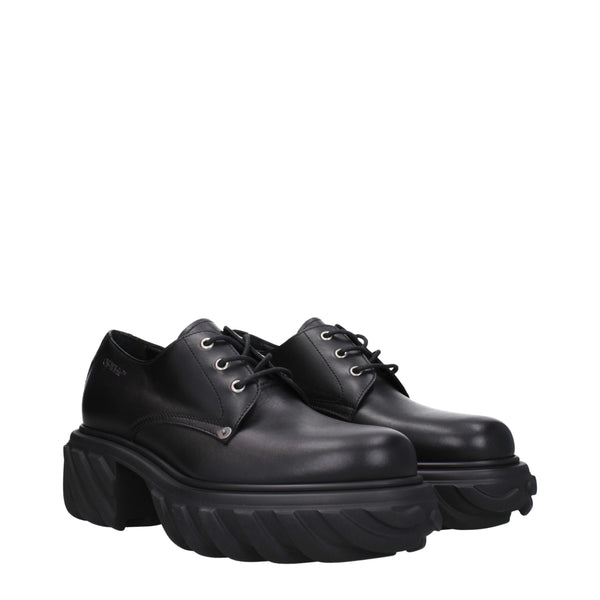 Schwarze Leder Oxfords und Derbies