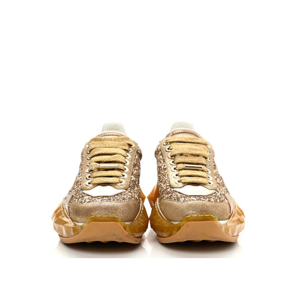 Goldene Kalbshaut-Sneaker mit klobiger Sohle
