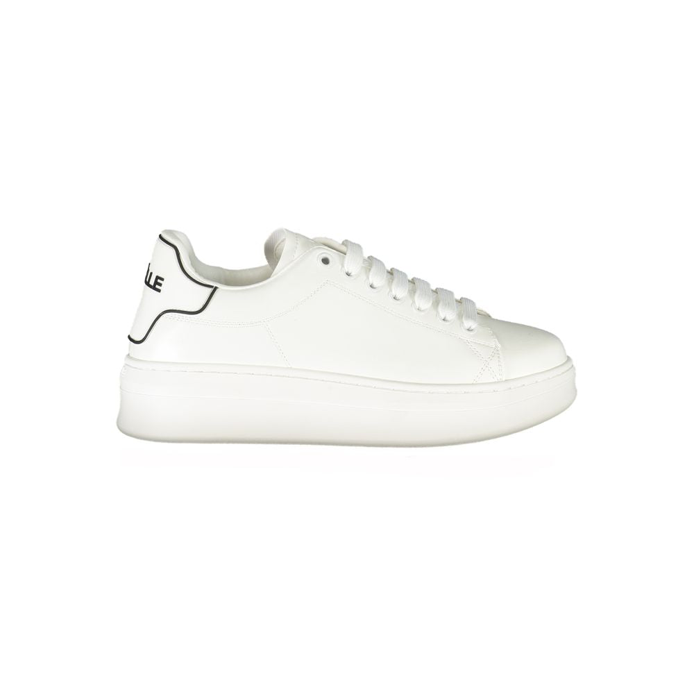 Weißer Sneaker aus Polyethylen