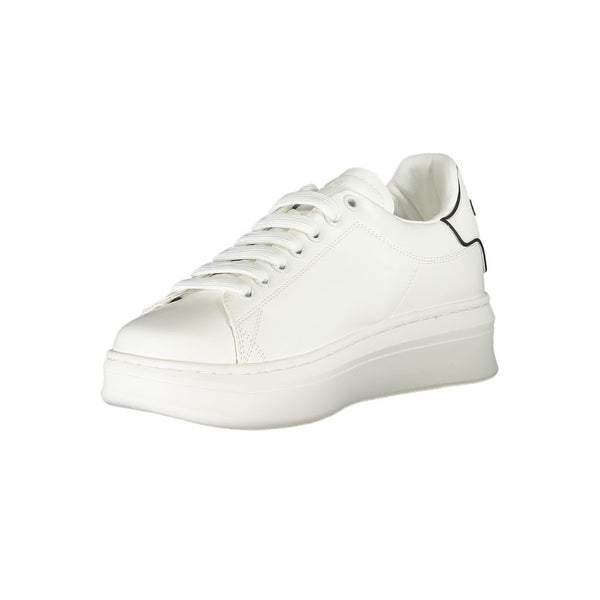 Weißer Sneaker aus Polyethylen