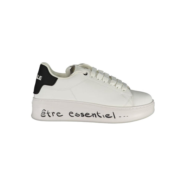 Sneaker aus weißem Polyethylen