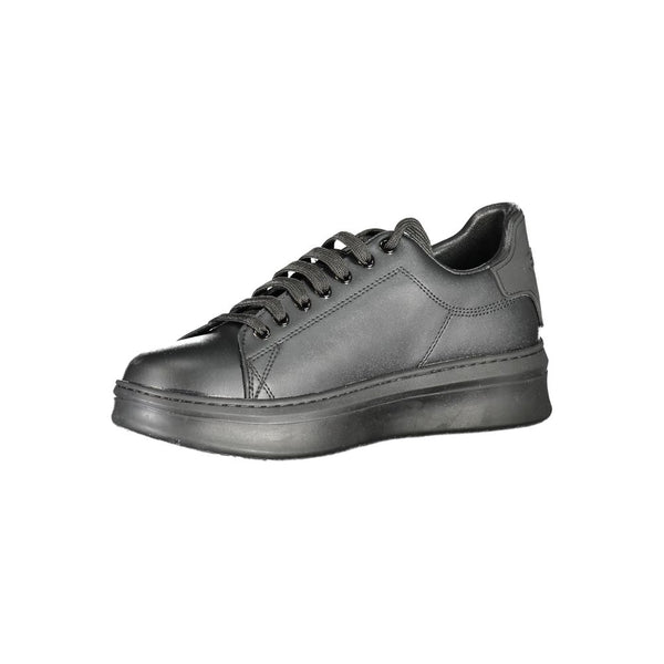 Schwarzer Sneaker aus Polyethylen