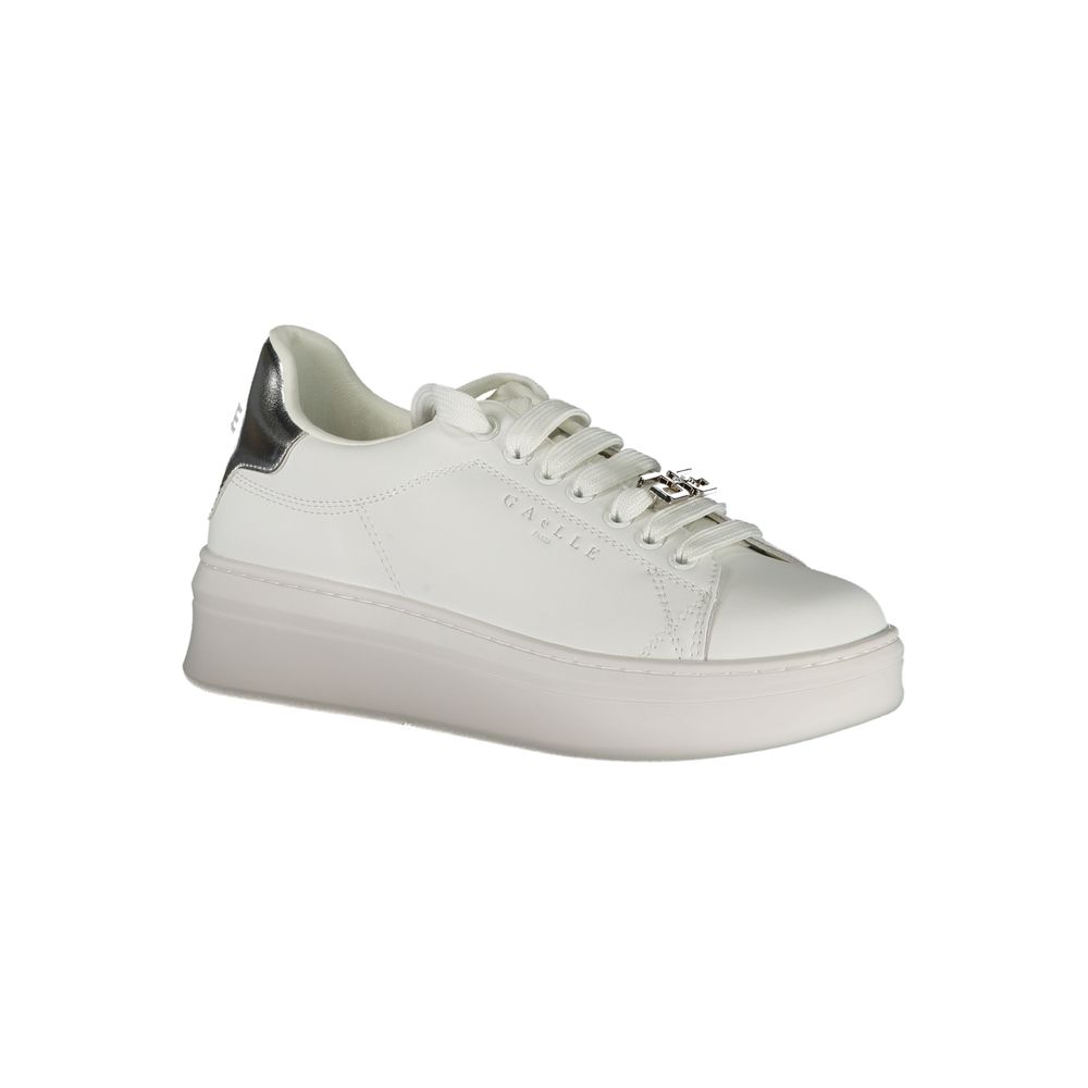 Weißer Sneaker aus Polyethylen