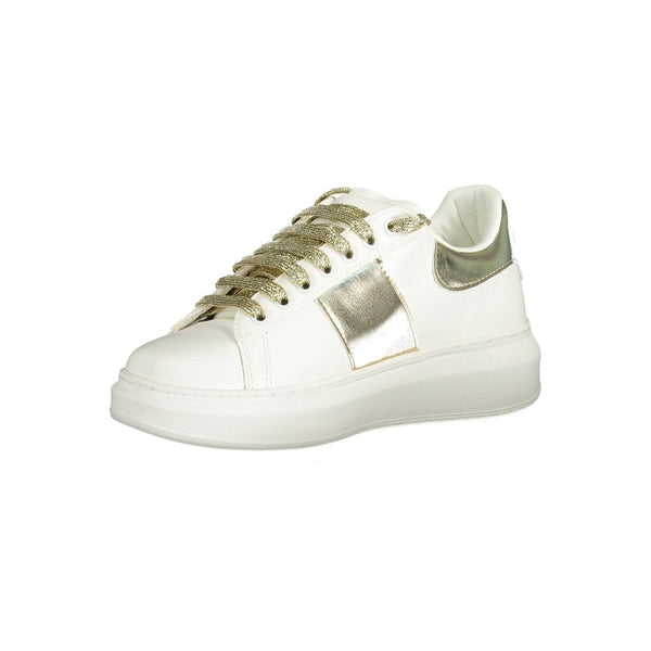 Weißer Polyethylen-Sneaker