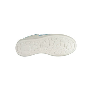 Weißer Polyethylen-Sneaker