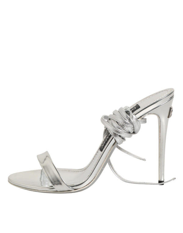 Silberne Riemchen-High-Heels-Sandalen