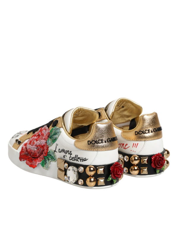 Weiße Leder-Sneaker mit Blumen-Applikationen und Nieten