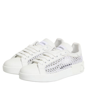 Sneaker mit Mesh-Einsätzen und niedrigem Schaft