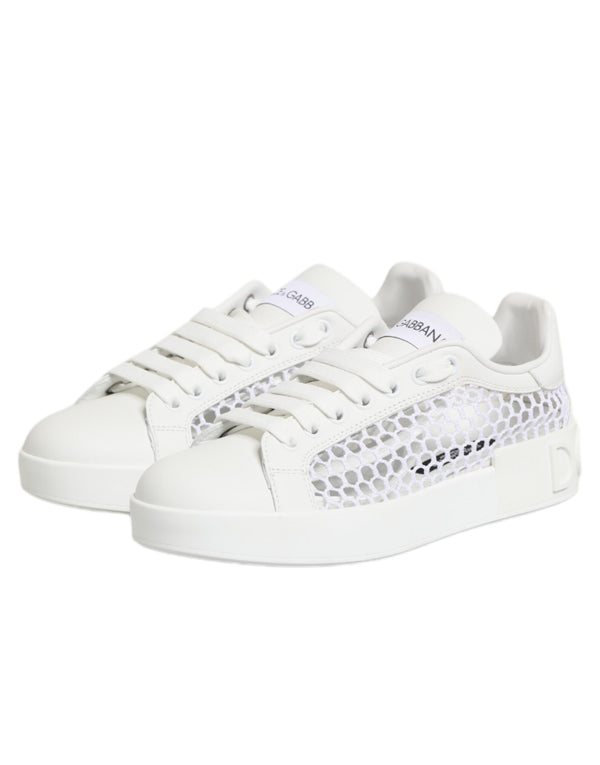Sneaker mit Mesh-Einsätzen und niedrigem Schaft