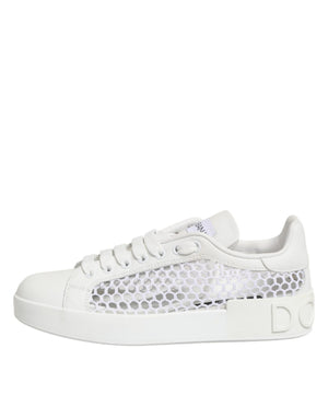 Sneaker mit Mesh-Einsätzen und niedrigem Schaft