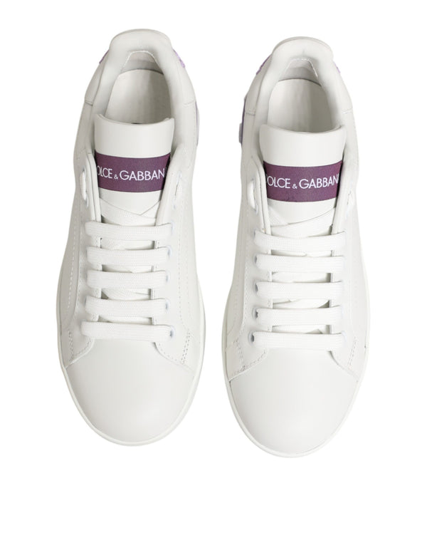 Weiße Sneakers aus Leder mit Lila Akzenten