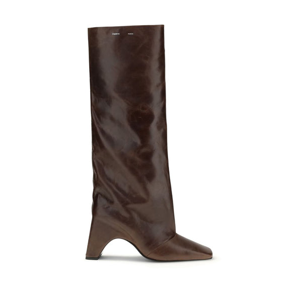 Braune Lederstiefel mit hohem Absatz