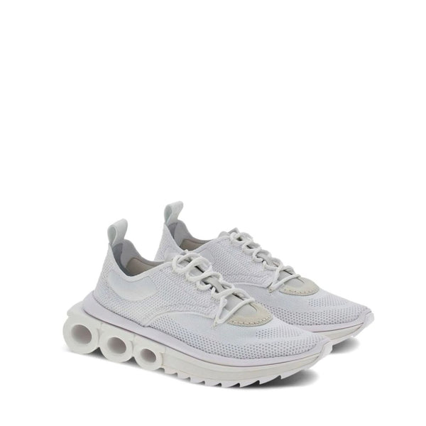 Weiße Nylon-Sportschuhe