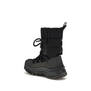 Schwarze Polyamid-Schnürstiefel