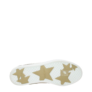 Goldene Leder-Sneaker