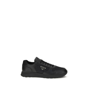 Schwarze Sneaker aus recyceltem Polyamid